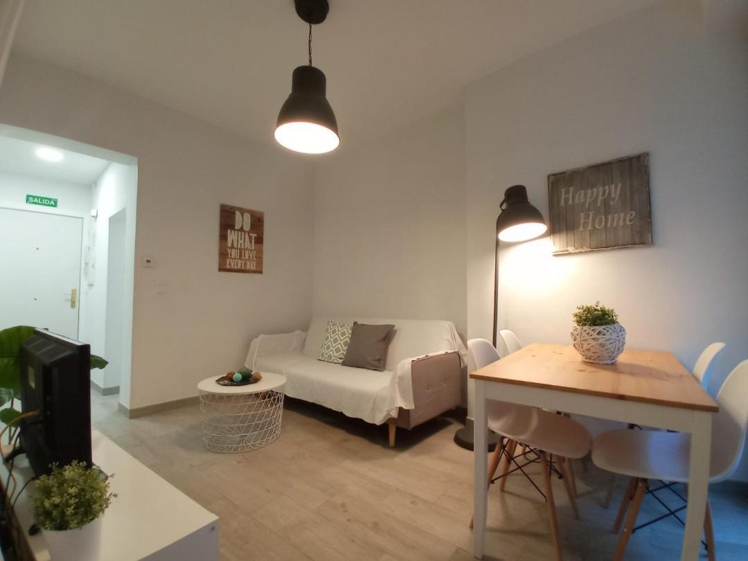 Cozy In Malasaña Apartamento *
